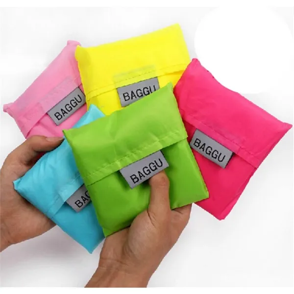 Foldable shopping bag